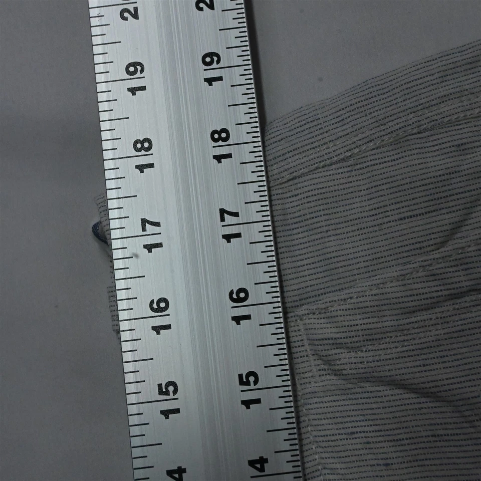 Banana Republic 33 x 11 Stripe Linen Cotton Wedding Beach Drawstring Mens Shorts - Image 2 of 4