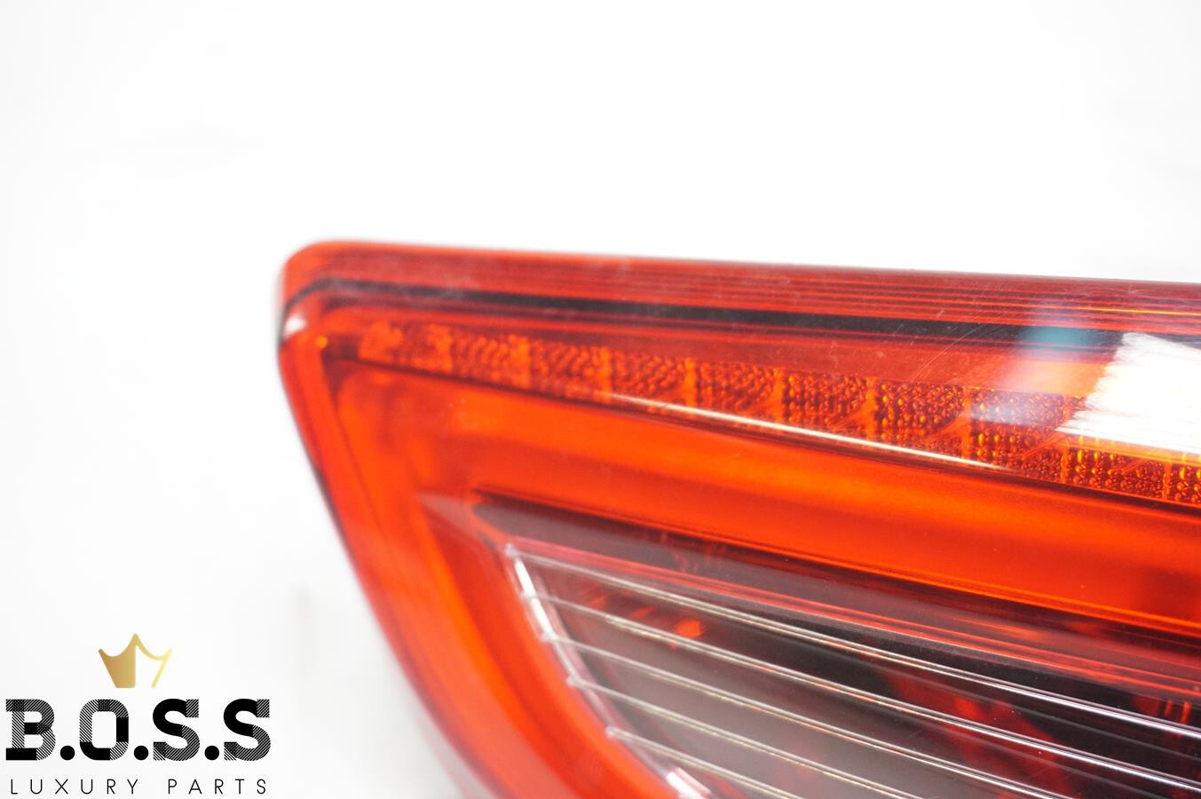 MASERATI GHIBLI M157 Q4 Right Side Tailgate Taillight 06700046630 OEM