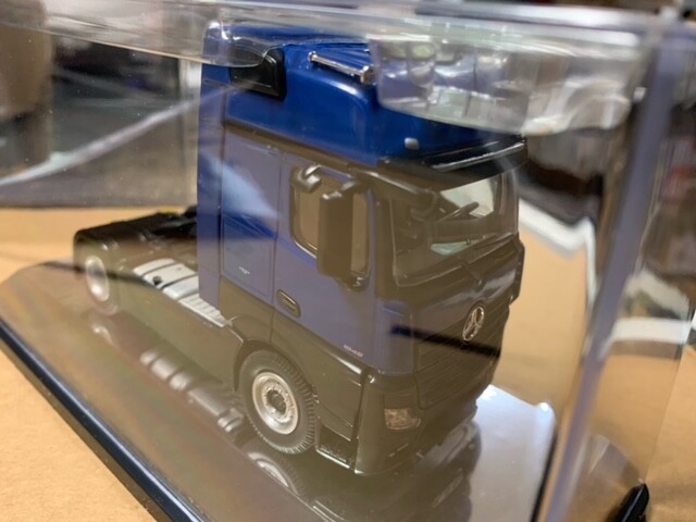 NZG 1/50 Mercedes-Benz Actros FH25 GigaSpace 4x2 Cab #844-06