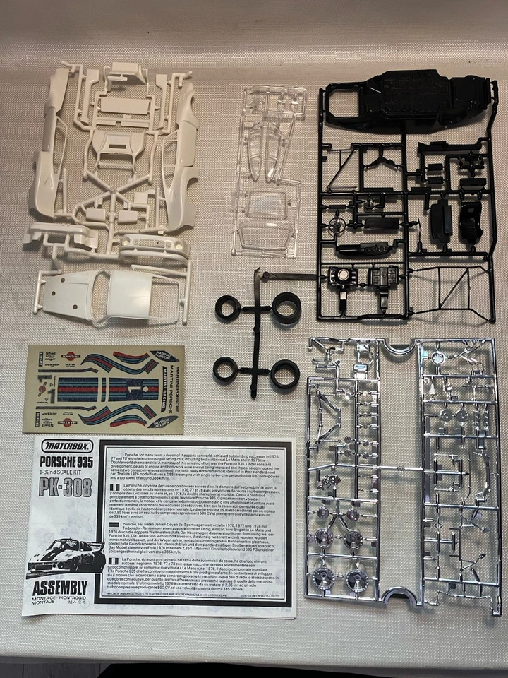 MATCHBOX PK 308 Porsche 935 1/32 scale model car kit - New - Image 4 of 4