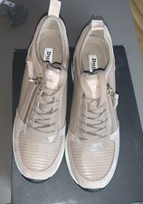 Image of DUNE WEDGE DESIGNER STYLE TRAINER SHOE U.K. 7 Gold Trim Leather Beige Cream New