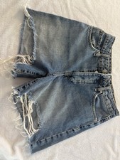 Forever 21 Mid-Rise Medium Wash Blue Denim Cutoff Shorts 5-Pocket 21