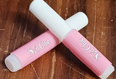 2 x Nageklebe Kunstfingernägel Gel Nail Extra Stark Tipps Glue