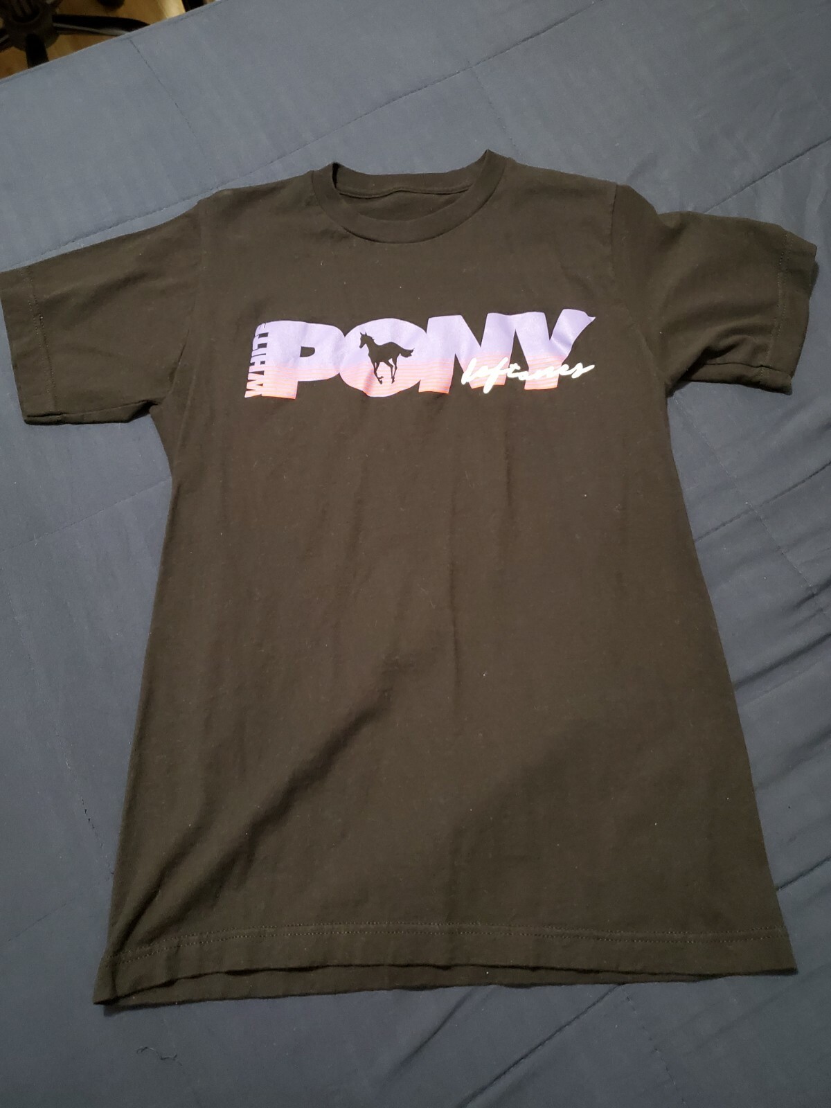 T shirt bianca pony hard rock band classica album logo maglietta taglia S