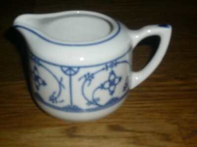 Milchkännchen  klein    Jäger Eisenberg original BLAU  SAKS   DDR 