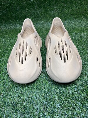 Adidas Foam Runners Desert Sand Size 9 Amazon.com | adidas Mens Yeezy Foam Runner GV6843 Desert  main image 3