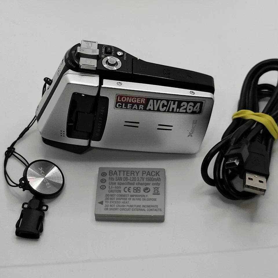 Sanyo Xacti VPC-CG65EX Camcorder, 5x Zoom, 6 MegaPixel, New Battery & USB Lead - Image 2 of 4