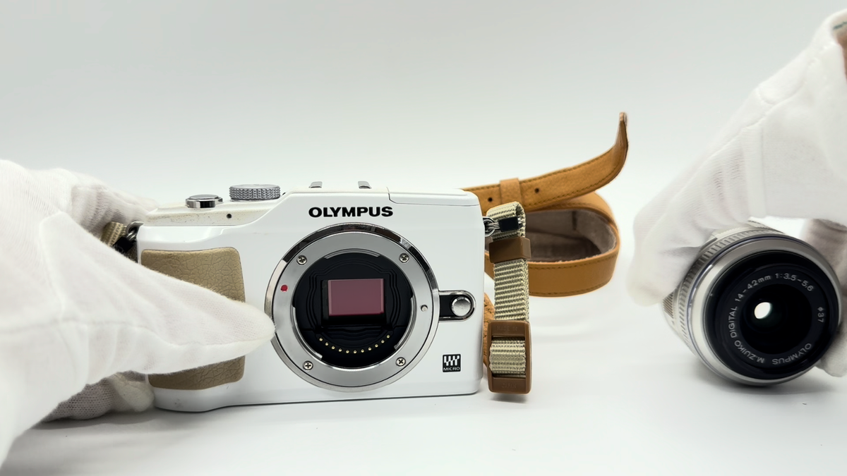 Excellent] Olympus PEN E-PL2 M.Zuiko Digital Mirrorless Digital