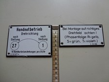 Zwei alte Emaille Schilder