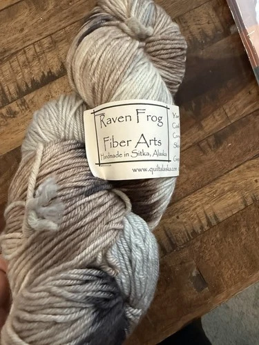 Raven frog Huge 550 Yd Skein  - product listing photo