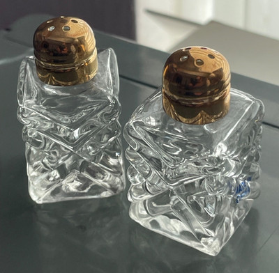NEW Set Mini Salt & Pepper shakers Glass/Crystal gold tone lid 2