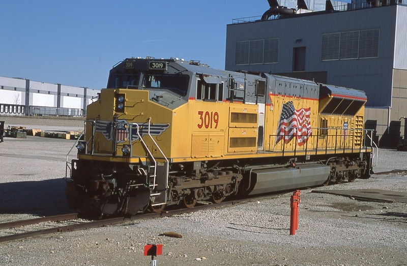 BN ORIGINAL SLIDE UP UNION PACIFIC SD70ACE-T4 #3019 - McCOOK IL 2026
