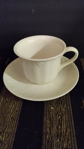 LENOX CHINA CASUAL ELEGANCE COFFEE / TEA CUP AND SAUCER - Picture 4 of 7