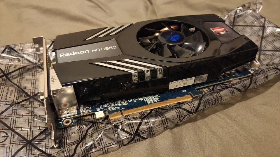 Sapphire AMD Radeon HD 6850 GPU - Image 2 of 3