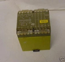 PILZ PONZ SAFETY RELAY CIRCUIT MODEL 474695