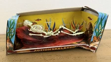 Vintage Aquarium Penn Plax Action Skeleton Ornament Damaged Box Red Rock