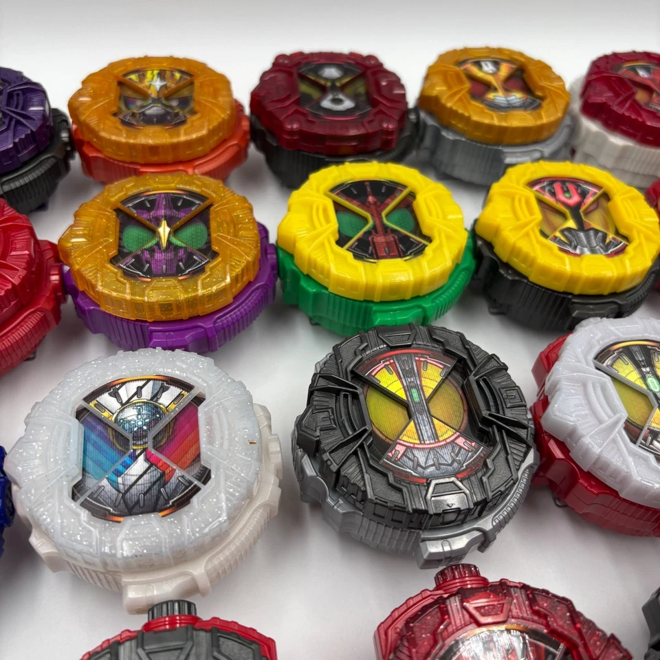Reloj Bandai Kamen Rider Zi-O DX Ride Zero One, Build, Faiz, W, OOO... Foto 2 de 3