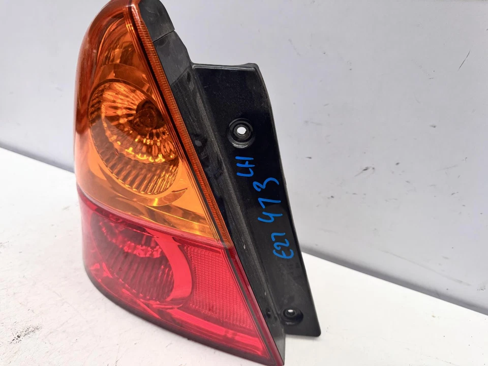 Suzuki Liana Left Tail Light RH4 10/2001-06/2007 - image 2 of 4
