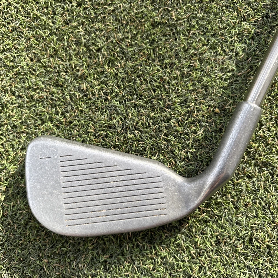 Ping Zing Black Dot 1 Iron Karsten Titanium Shaft RH 40” - Image 3 of 4