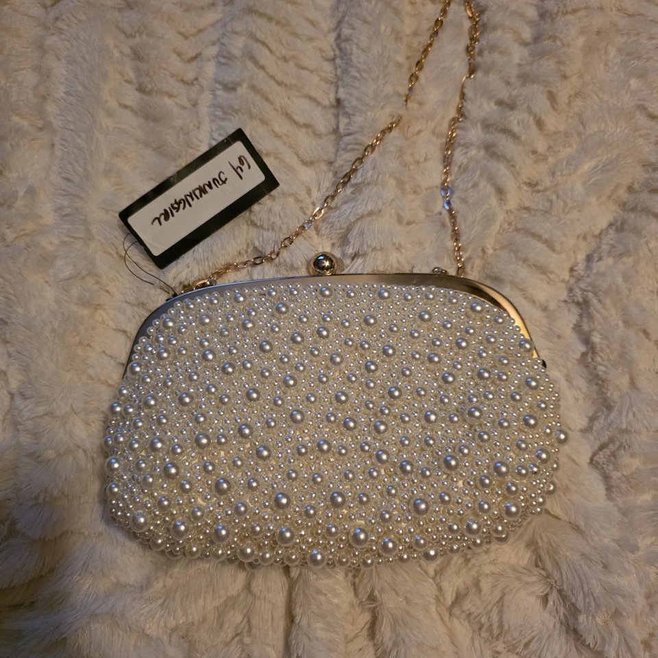 I.n.c. Bolso clutch International Concepts All Over Pearl, perla/oro Foto 2 de 4