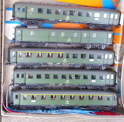 Roco H0 IN Set 5 X Eilzugwagen DB Epoch 4 Well Preserved With Kk And Nem