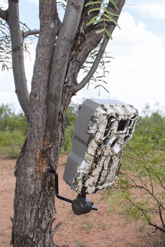 HME Products Economy Trail Camera Holder 4-Pack: Mounts Any Trail Cams to Trees - Picture 3 of 3