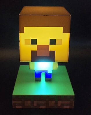 Minecraft Steve Night Light Lamp 3D Character Figure ICONS Paladone Works
