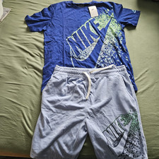 Nike Herren 2-tlg Set T-Shirt & Shorts Blau/G...