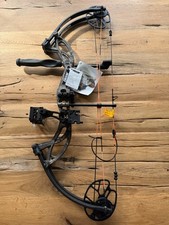 Bear Archery Cruzer G2 Compound Bow RTH True Timber Strata Right Hand RH