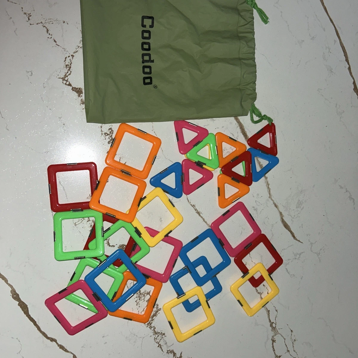 Magformers 713018 - Scatola Accessori Triangoli Isosceli, 12 Pezzi - Per Espandere La Tua Collezione Magformers