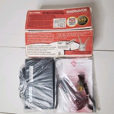 Magnavox TB110MW9 DTV Digital to Analog TV Converter Box with Remote