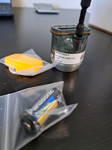 Parker vibration sensor