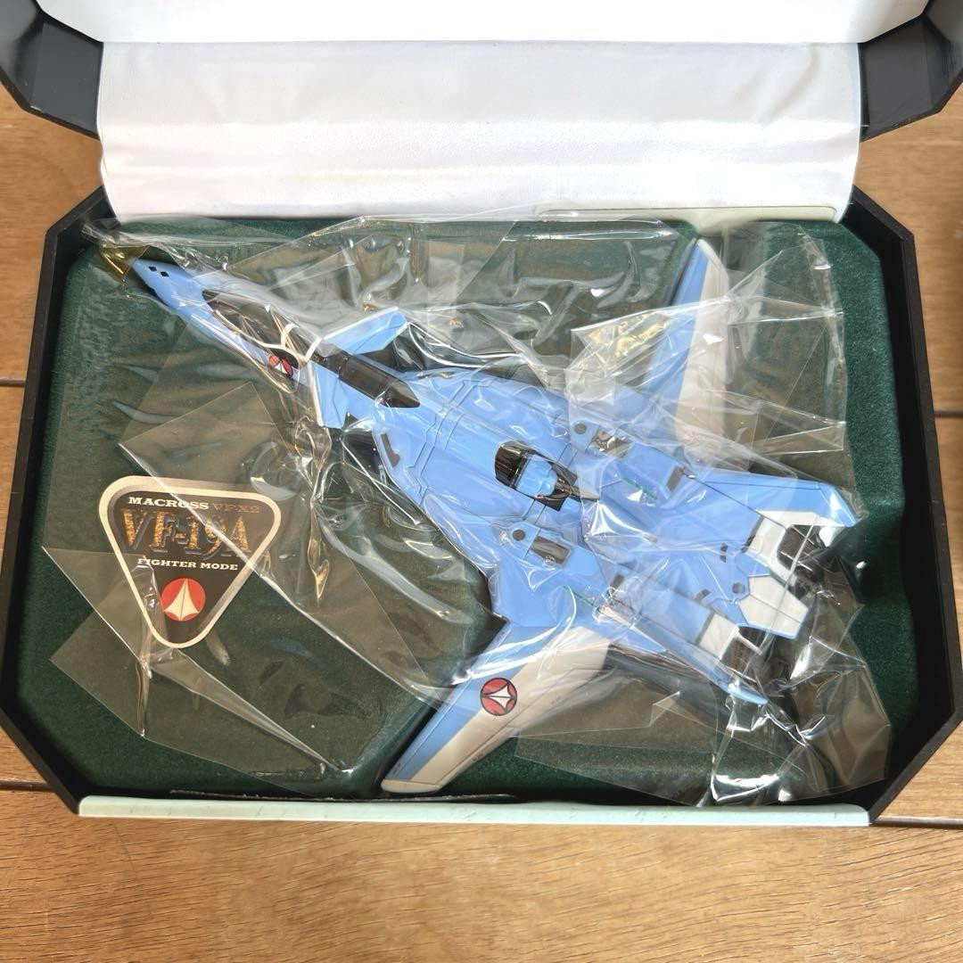 Vf-19A Die-Cast Model Macross Vf-X2 1/144 | eBay