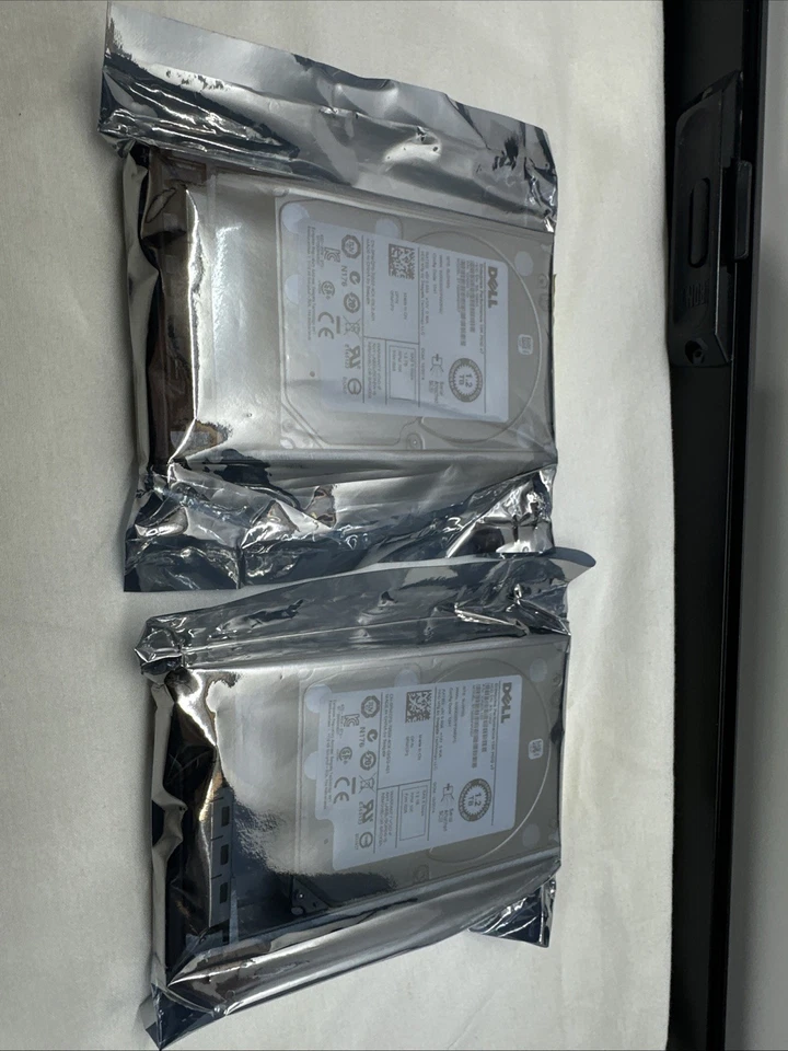 DELL Enterprise Performance 10K HDD v7 1,2TB ST1200MM007 mit Caddy 2,5"