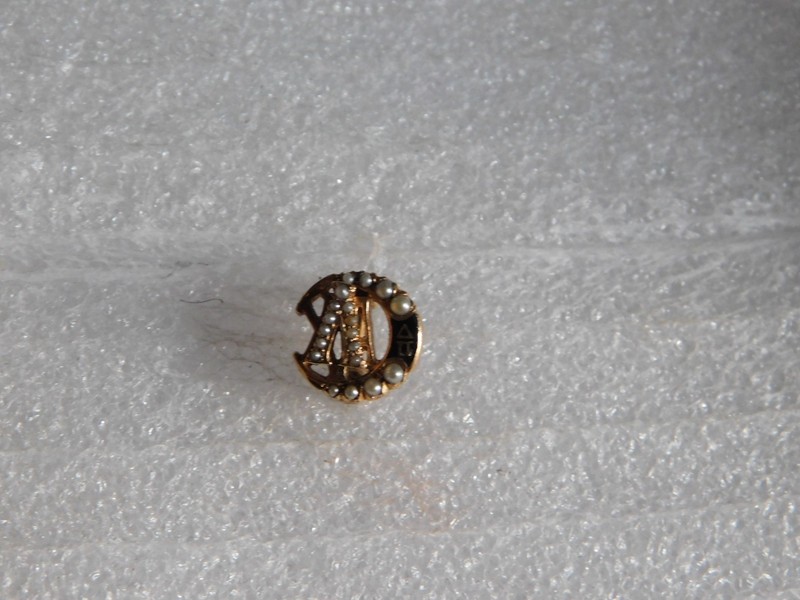 Small 14k Gold Lambda Chi Fraternity Pin Badge