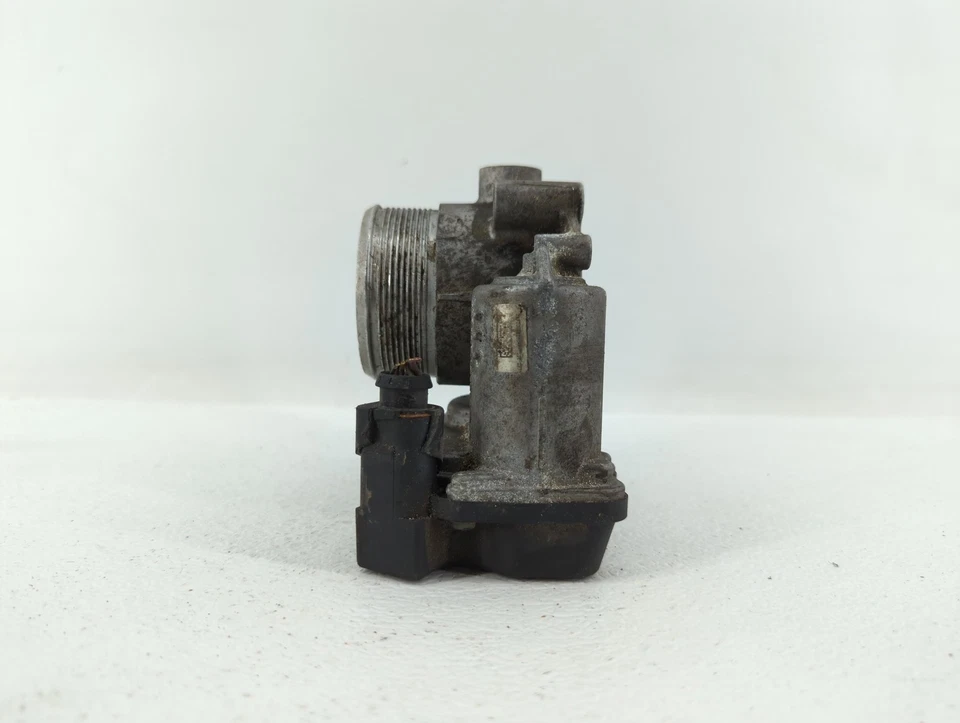 Volkswagen Passat 2006-2010 carrocería del acelerador TZIZ7 Foto 4 de 4