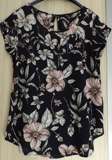 Only Bluse Shirt geblümt Gr. 36 bügelfrei sehr gut erhalten