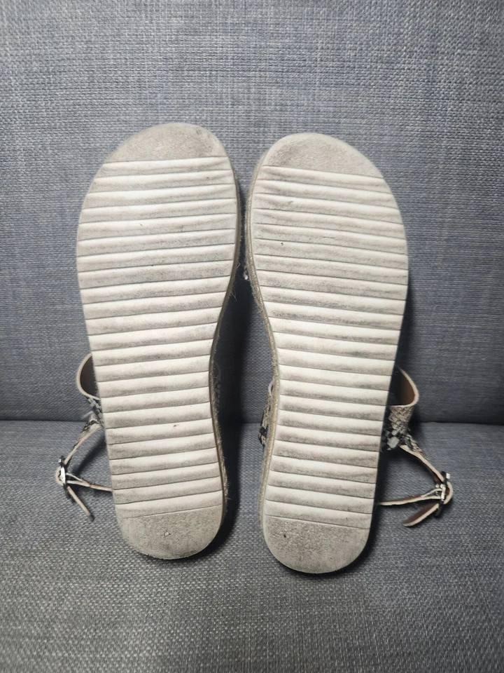 Sandalia Steve Madden Python Pattern 2.5" Gruesa Estilo Plataforma Tirantes 3M Foto 4 de 4