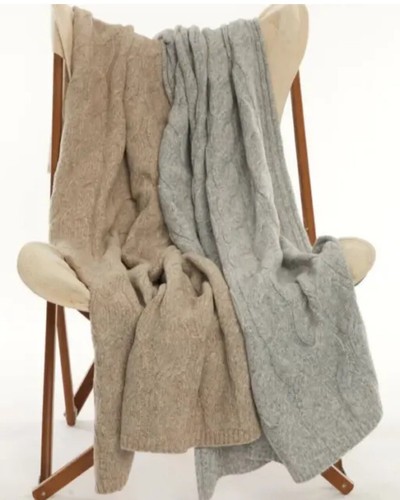 Elie Tahari Home Cashmere Knit Throw Blanket 50”x 60” Waffle Heather~Beige Tan - Picture 3 of 4