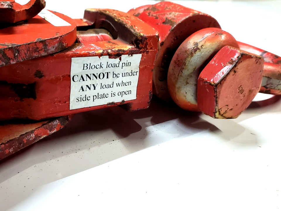 Johnson Blocks SB22S10BS 22 TON Shackle Top Snatch Block 10 in. Made In ...