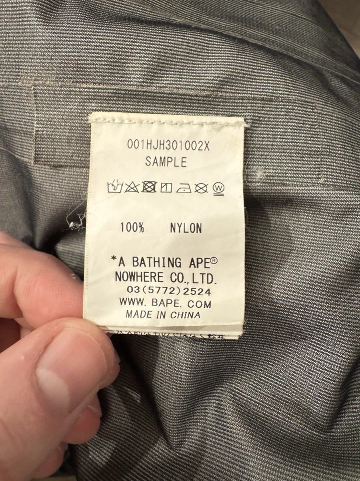 A BATHING APE Bape Rainproof Hoodie Jacket Black Gray Nylon L Used - Image 4 of 4