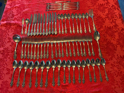 Distinction Deluxe HH Stainless Flatware by Oneida 74 Piece