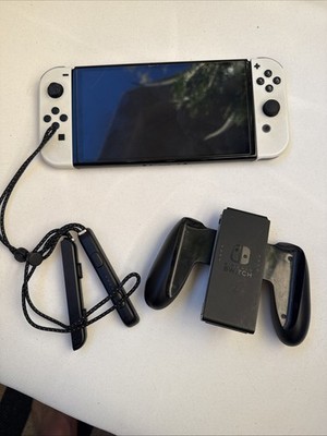 Nintendo Switch OLED Model HEG-001 Handheld Console - 64GB - White