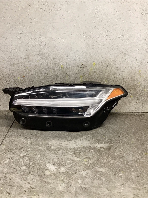 2016-2020 VOLVO XC90 LH LEFT DRIVER SIDE NON ADAPTIVE LED HEADLIGHT OEM