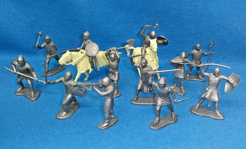 Marx Robin Hood 60mm complete + perfect set of 12 Men at Arms, 2 horses + lance