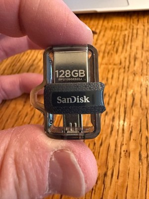 SanDisk Ultra Dual Drive m3.0 128GB USB Flash Drive - SDCZ450128G