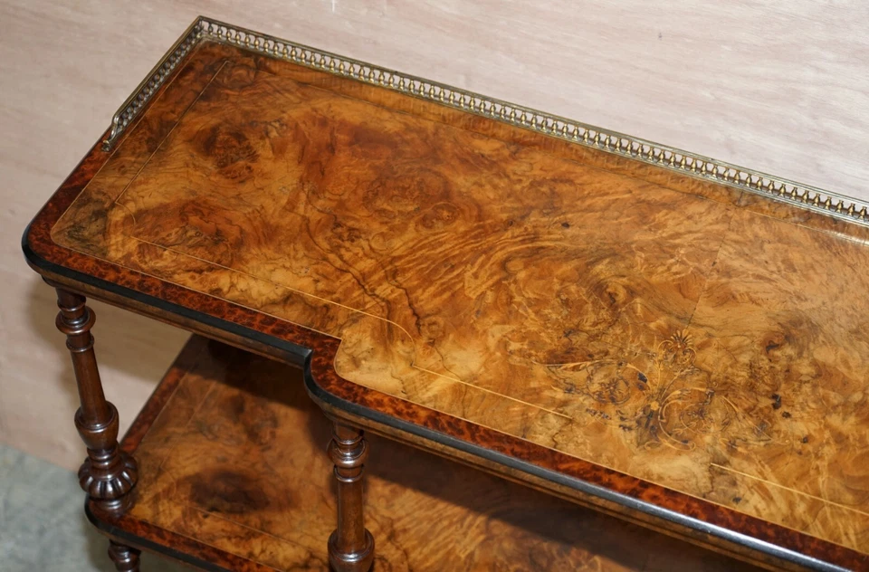 FINA REBABAS DE NOGAL CON RIEL DE GALERÍA DE LATÓN LIBRERÍA BIBLIOTECA ABIERTA ETAGERE WHATNOT Foto 4 de 4