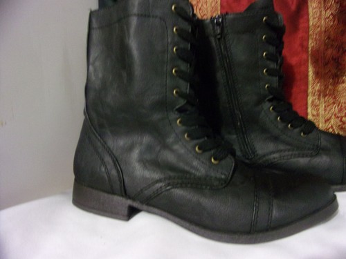 Women's ARIZONA JEANS CO. BLACK Lace-Up Boots US - SIZE 11M - Picture 7 of 9