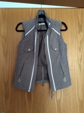 SEMPRE  Sportlich- schicke Damen Weste taupe, Größe 34, Reißverschluss, ungetr.