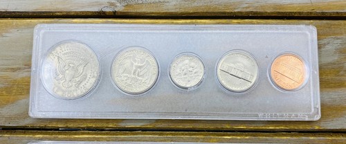 1986 D and P BIRTH YEAR 10 COIN SET - UNCIRCULATED SET In Hard Cases Guaranteed - Picture 6 of 11